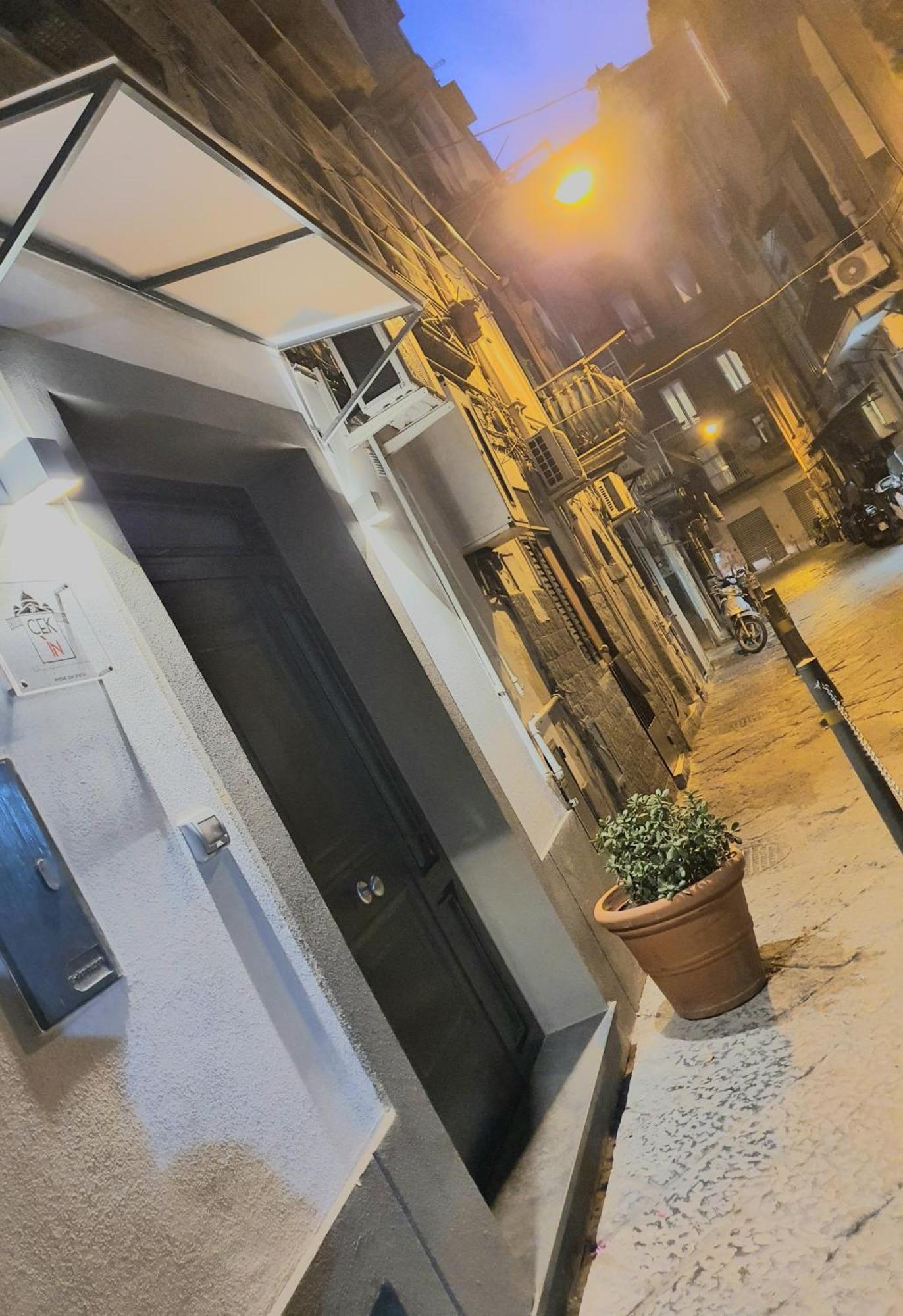 Cekin39 Apartment Napoli Ruang foto